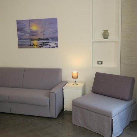 Karina, To The Beach With Terrace And Private Parking Savona Luaran gambar