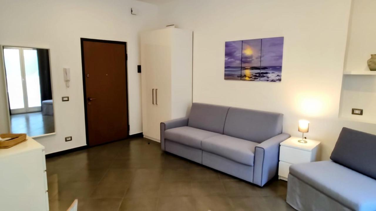 Karina, To The Beach With Terrace And Private Parking Savona Luaran gambar